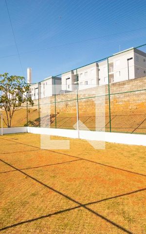 Apartamento para alugar com 50m², 2 quartos e 1 vaga Apartamento para alugar com 50m², 2 quartos e 1 vagaÁrea comum - Campo de Futebol 02
