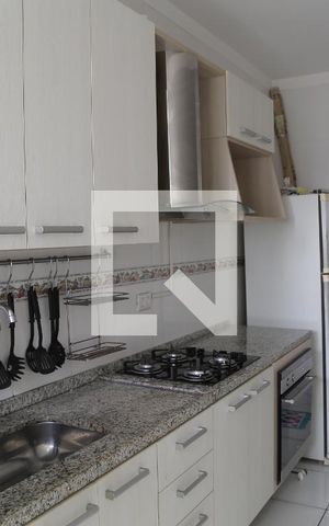 Apartamento para alugar com 70m², 2 quartos e 1 vagaCozinha - Armários
