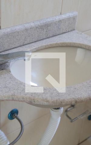 Apartamento para alugar com 70m², 2 quartos e 1 vagaBanheiro da Suíte 1