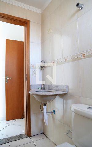 Apartamento para alugar com 70m², 2 quartos e 1 vagaBanheiro da Suíte 1