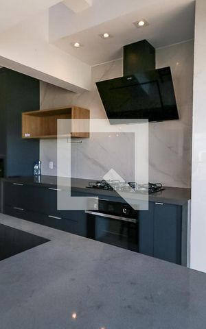 Apartamento à venda com 121m², 3 quartos e 3 vagas Apartamento à venda com 121m², 3 quartos e 3 vagasCozinha