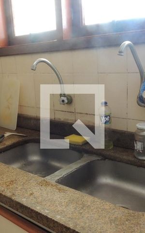 Casa de condomínio à venda com 440m², 4 quartos e 2 vagasCozinha