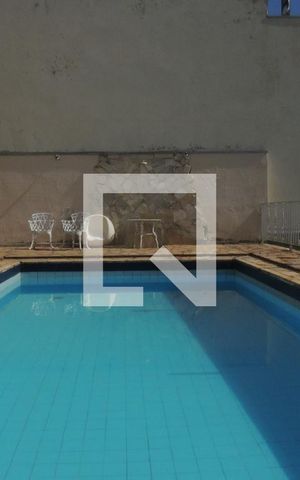 Casa de condomínio à venda com 440m², 4 quartos e 2 vagasPiscina