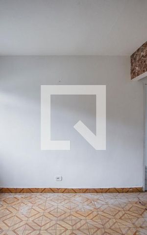 Casa para alugar com 60m², 2 quartos e sem vaga Casa para alugar com 60m², 2 quartos e sem vagaSala