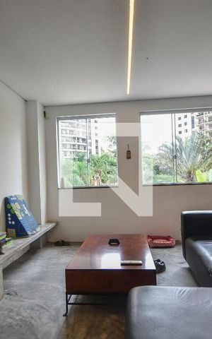 Casa à venda com 280m², 3 quartos e 3 vagasSala de Estar 
