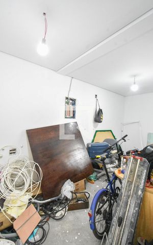 Casa à venda com 280m², 3 quartos e 3 vagasQuarto de Serviços