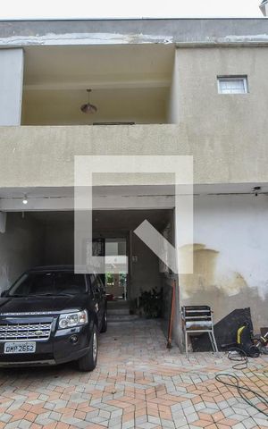 Casa à venda com 280m², 3 quartos e 3 vagasGaragem