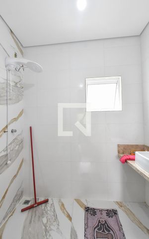 Casa à venda com 280m², 3 quartos e 3 vagasBanheiro Suíte 02