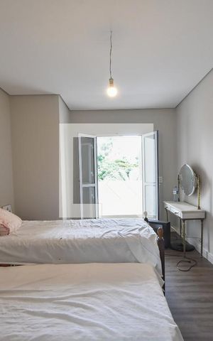 Casa à venda com 280m², 3 quartos e 3 vagasSuíte 02