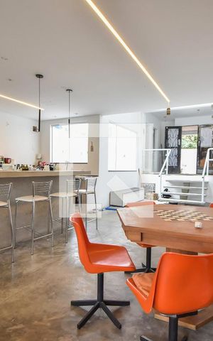 Casa à venda com 280m², 3 quartos e 3 vagasSala