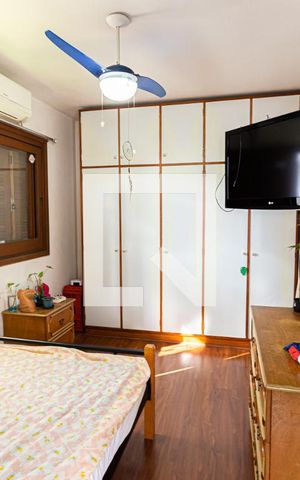 Casa à venda com 650m², 3 quartos e 2 vagasQuarto de Serviço