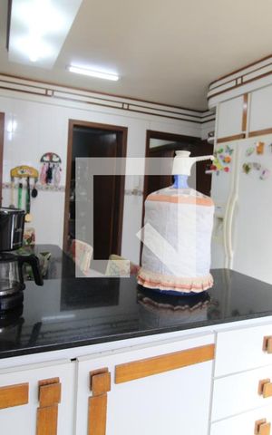 Casa à venda com 290m², 3 quartos e 3 vagasCozinha