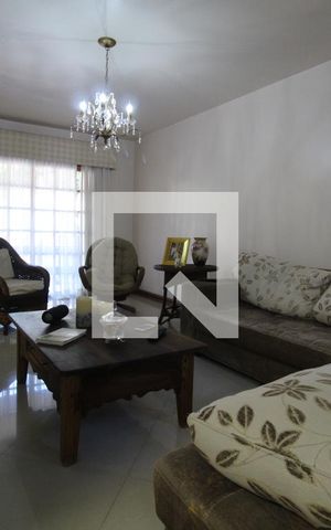 Casa à venda com 290m², 3 quartos e 3 vagasSala de Estar