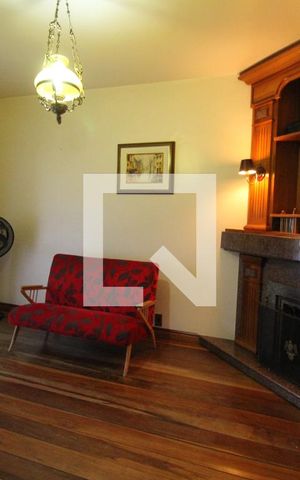 Casa à venda com 290m², 3 quartos e 3 vagasSala de Estar de Inverno
