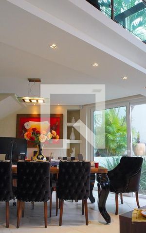 Casa à venda com 352m², 3 quartos e 4 vagasSala