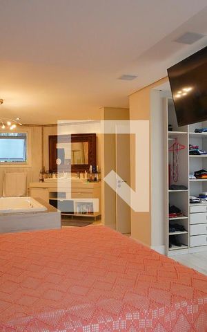 Casa à venda com 352m², 3 quartos e 4 vagasSuíte