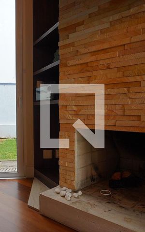 Casa à venda com 352m², 3 quartos e 4 vagasSala - Lareira