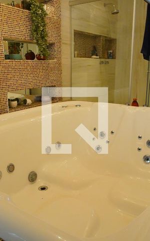 Casa à venda com 352m², 3 quartos e 4 vagasSuíte