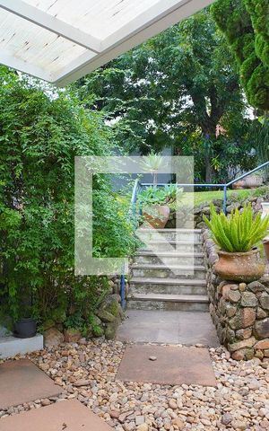 Casa à venda com 352m², 3 quartos e 4 vagasQuarto 1 - Vista