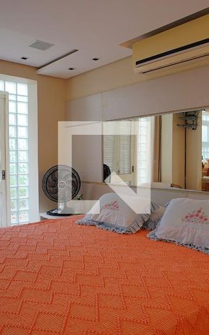 Casa à venda com 352m², 3 quartos e 4 vagasSuíte