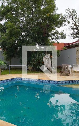 Casa à venda com 352m², 3 quartos e 4 vagasQuintal - Piscina