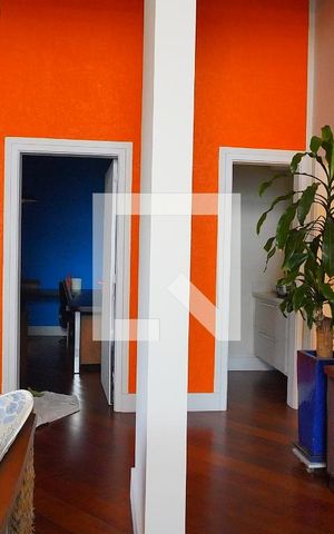 Casa à venda com 352m², 3 quartos e 4 vagasSala