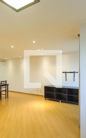 Apartamento à venda com 69m², 1 quarto e 1 vaga Apartamento à venda com 69m², 1 quarto e 1 vagaSala