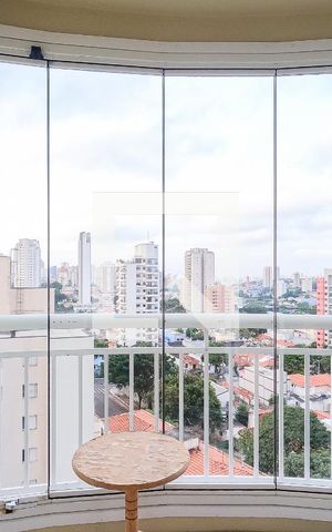 Apartamento à venda com 69m², 1 quarto e 1 vaga Apartamento à venda com 69m², 1 quarto e 1 vagaVaranda