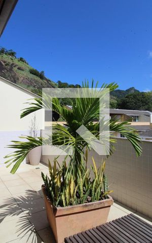 Casa de condomínio à venda com 375m², 5 quartos e 3 vagasTerraço