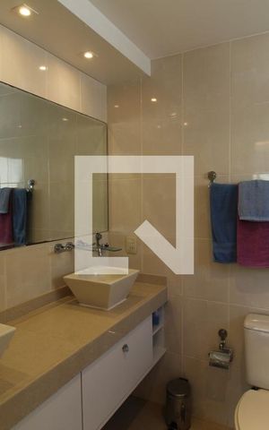 Casa de condomínio à venda com 375m², 5 quartos e 3 vagasBanheiro - Suíte 2