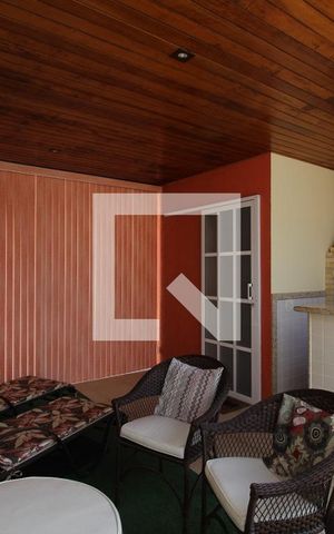 Casa de condomínio à venda com 375m², 5 quartos e 3 vagasTerraço