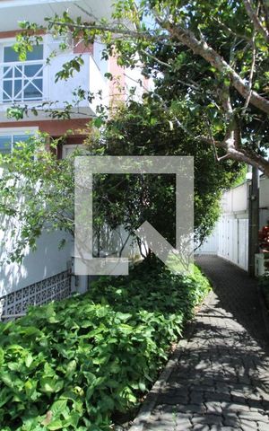 Casa de condomínio à venda com 375m², 5 quartos e 3 vagasÁrea Comum - Jardim