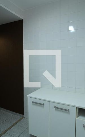 Casa de condomínio à venda com 375m², 5 quartos e 3 vagasÁrea de Serviço
