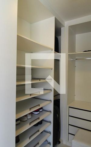 Casa de condomínio à venda com 375m², 5 quartos e 3 vagasCloset - Suíte 2
