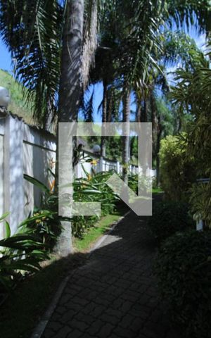 Casa de condomínio à venda com 375m², 5 quartos e 3 vagasÁrea Comum