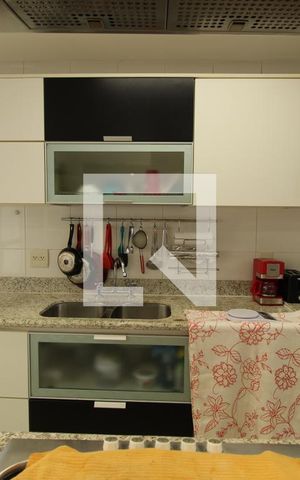 Casa de condomínio à venda com 375m², 5 quartos e 3 vagasCozinha