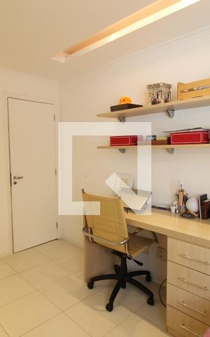 Casa de condomínio à venda com 375m², 5 quartos e 3 vagasSuíte 3
