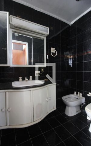 Apartamento à venda com 100m², 2 quartos e 1 vagaBanheiro da Suíte