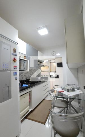 Apartamento à venda com 190m², 2 quartos e 1 vagaCozinha