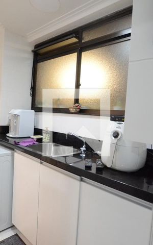 Apartamento à venda com 190m², 2 quartos e 1 vagaServiço