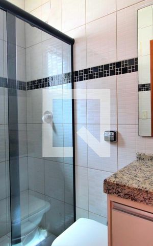 Casa de condomínio à venda com 158m², 3 quartos e 4 vagasBanheiro da Suíte