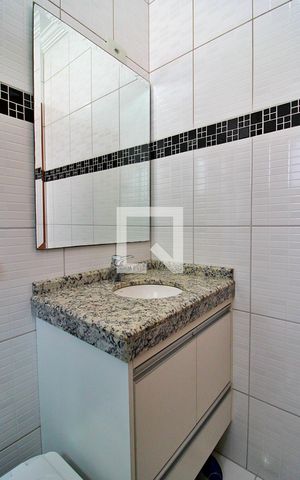Casa de condomínio à venda com 158m², 3 quartos e 4 vagasBanheiro da Suíte