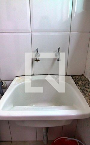 Casa de condomínio à venda com 158m², 3 quartos e 4 vagasÁrea de Serviço
