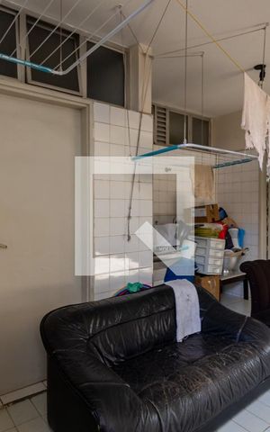 Casa à venda com 340m², 4 quartos e 2 vagas Casa à venda com 340m², 4 quartos e 2 vagasÁrea de Serviço
