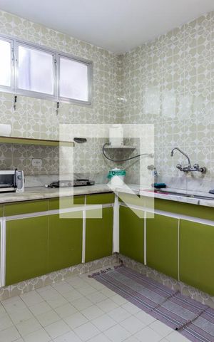 Casa à venda com 340m², 4 quartos e 2 vagas Casa à venda com 340m², 4 quartos e 2 vagasCozinha