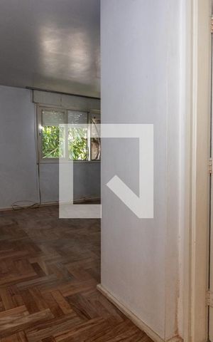 Casa à venda com 340m², 4 quartos e 2 vagas Casa à venda com 340m², 4 quartos e 2 vagasSuíte