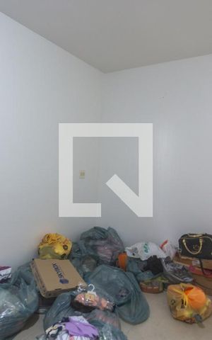 Casa à venda com 216m², 3 quartos e 2 vagas Casa à venda com 216m², 3 quartos e 2 vagasCozinha