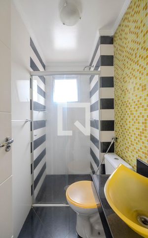 Apartamento à venda com 48m², 2 quartos e 1 vaga Apartamento à venda com 48m², 2 quartos e 1 vagaBanheiro