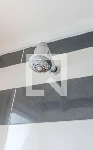 Apartamento à venda com 48m², 2 quartos e 1 vaga Apartamento à venda com 48m², 2 quartos e 1 vagaBanheiro