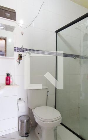 Casa para alugar com 347m², 3 quartos e 8 vagasBanheiro suíte 3